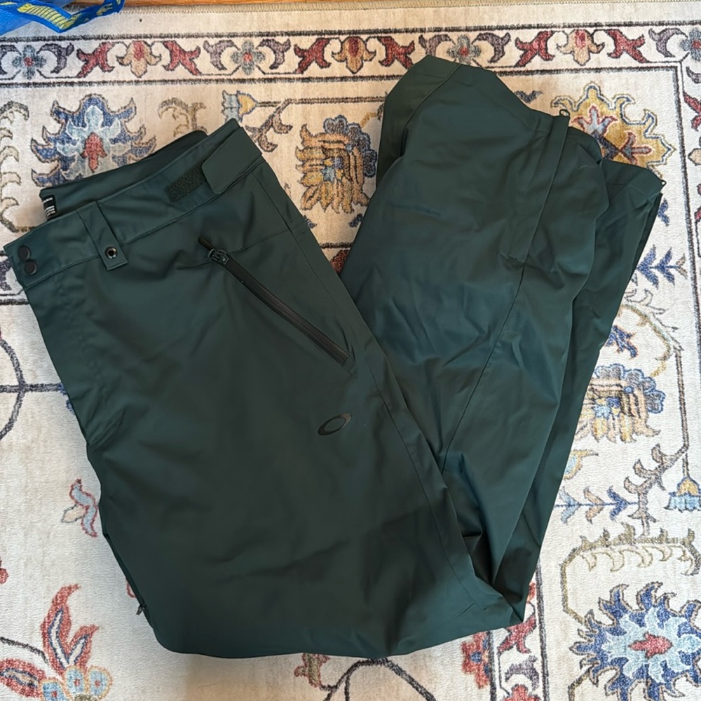 Oakley ski/snowboard pants